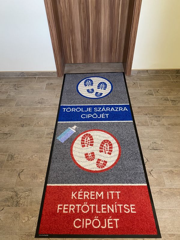 Fußmatten mit Covids Logos - IMG-3146.jpg